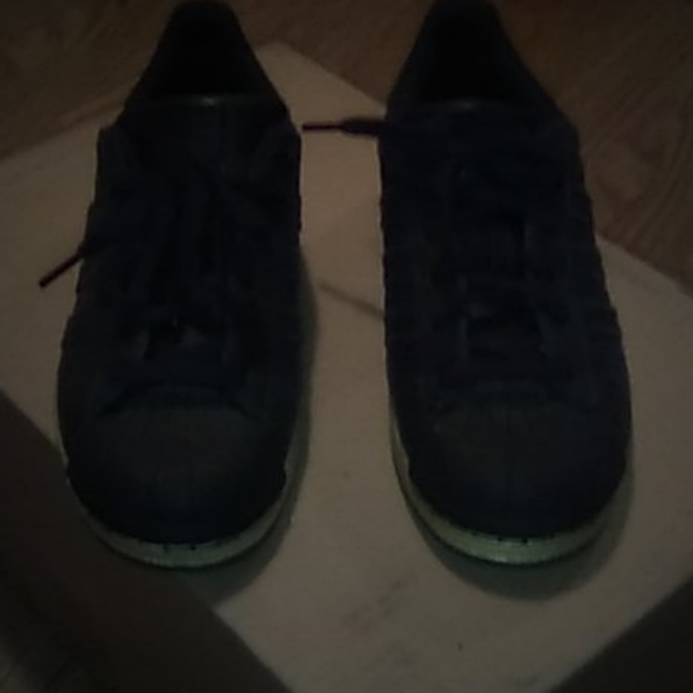Adidas Shell Heads. Size - Picture 2 of 4